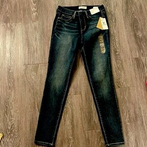 Jessica Simpson flawless flex